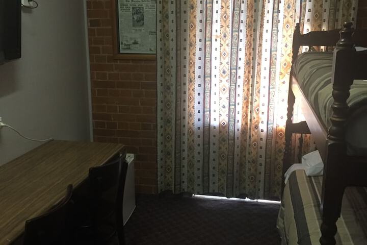 Room 8 of 36