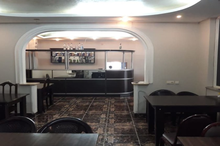 Lounge 21 of 25