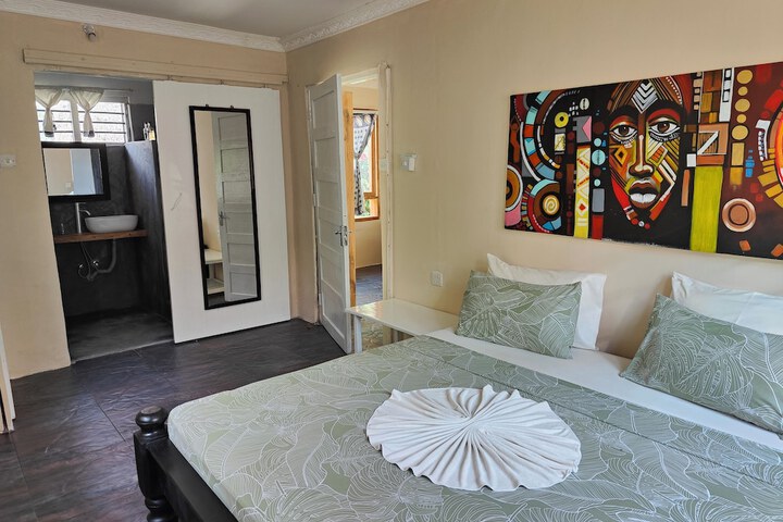 Room 20 of 117