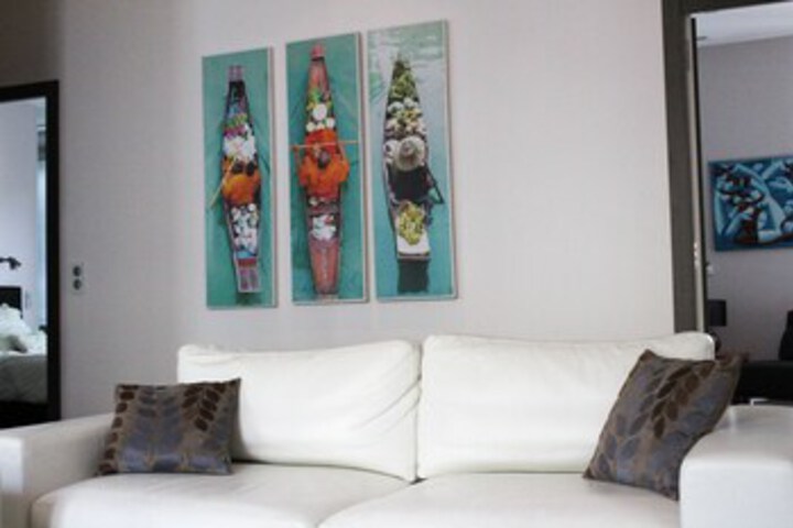 Room 11 of 25