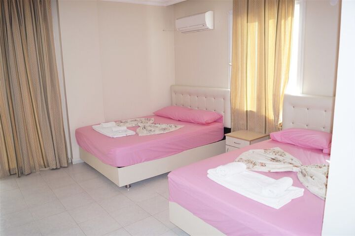 Room 18 of 32