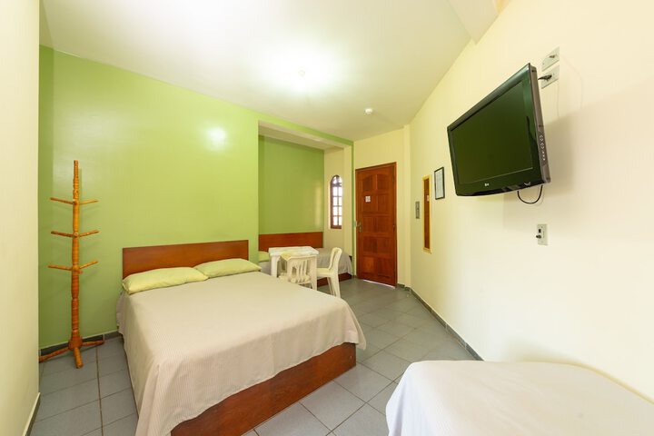 Room 14 of 122