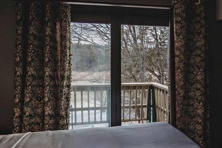 Room 15 of 83