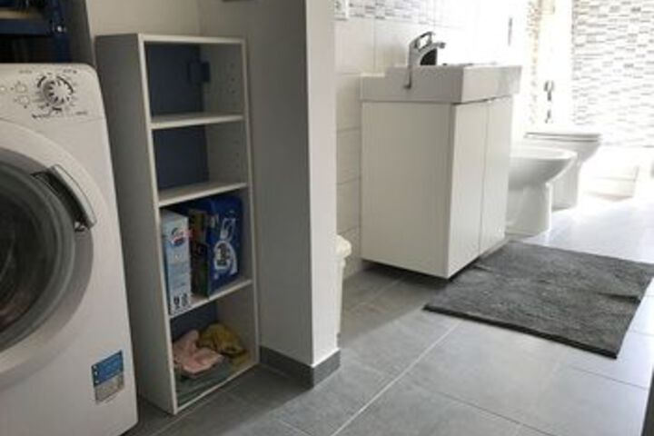 Room 2 of 17