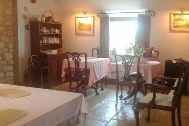 Dining 2 of 2