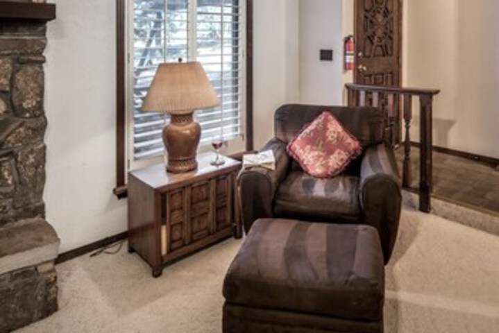 Room 13 of 26