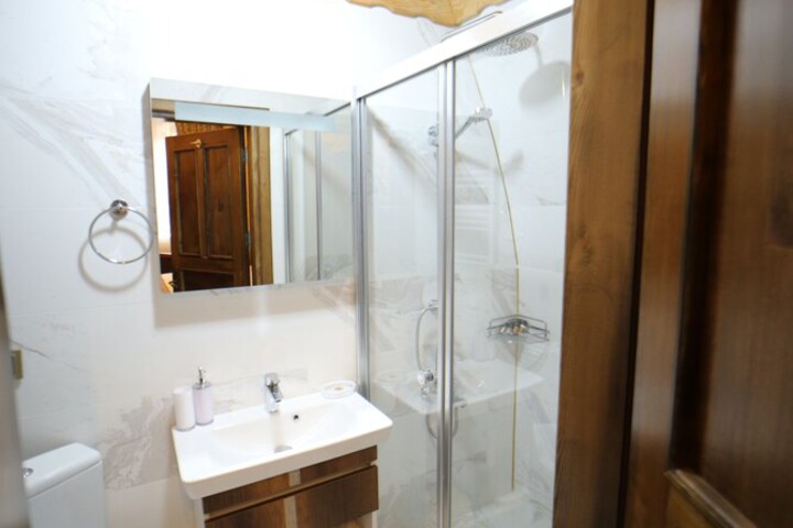 Room 31 of 85