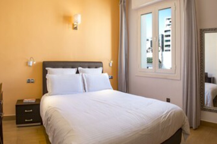 Room 27 of 30