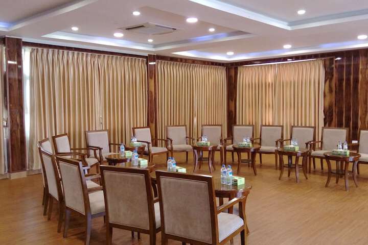 Business Center 48 of 61