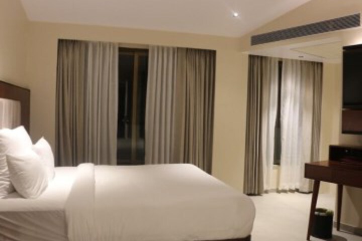 Room 10 of 57