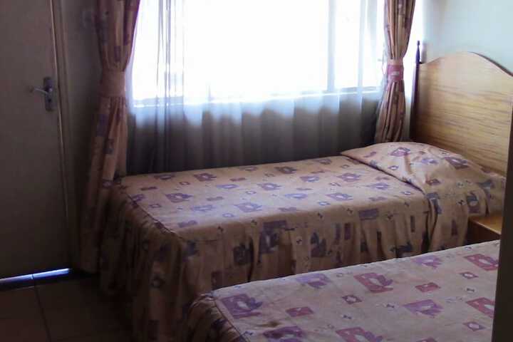Room 7 of 31