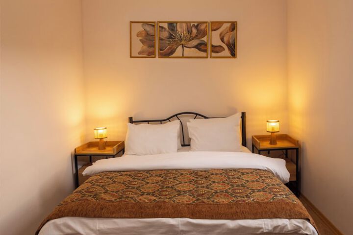 Room 6 of 37