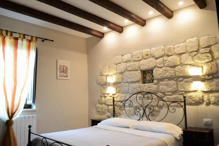 Room 14 of 63