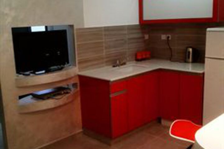 Room 15 of 16