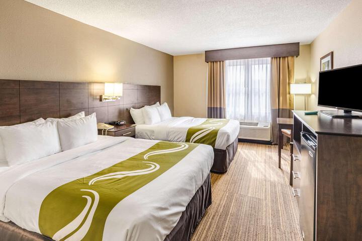 Queen Bed Accessible (2 of 16)