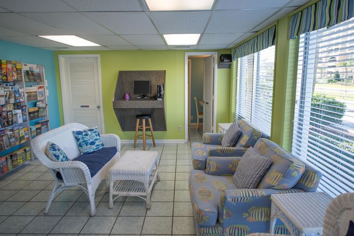 Hotel Interior 4 of 134