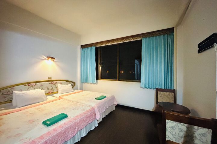 Room 14 of 55