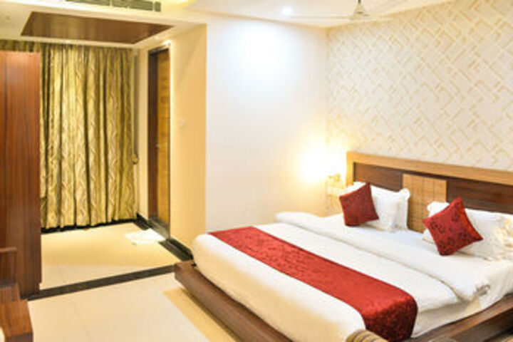 ZO Rooms Varanasi Cantt