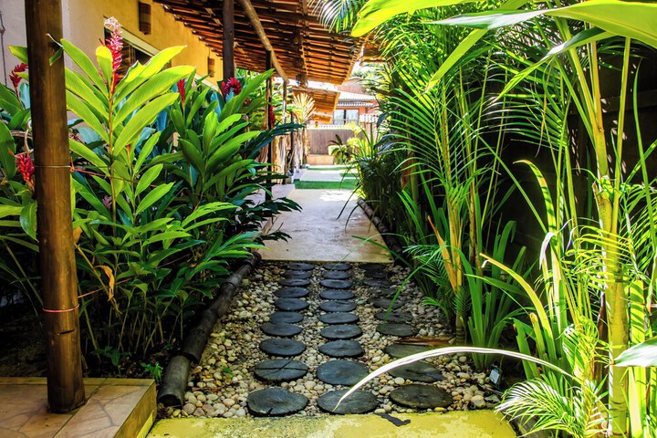 Hotel Exterior 113 of 135