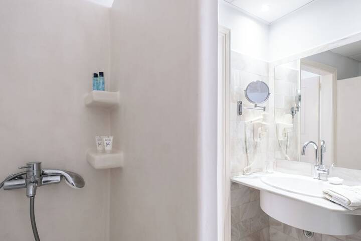 Clean Restrooms