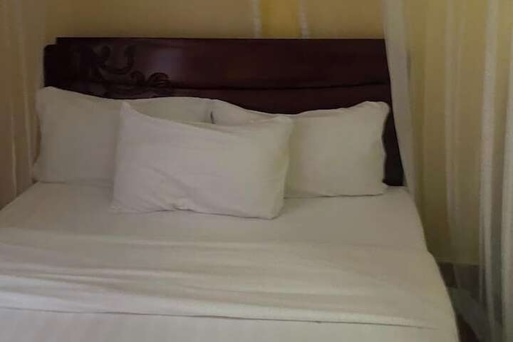 Room 3 of 23