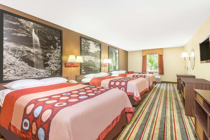 Double Accessible King Size Bed (1 of 4)