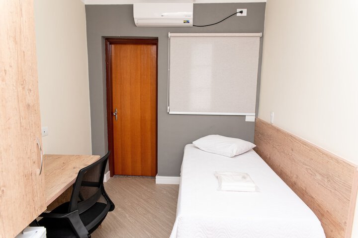 Room 14 of 36