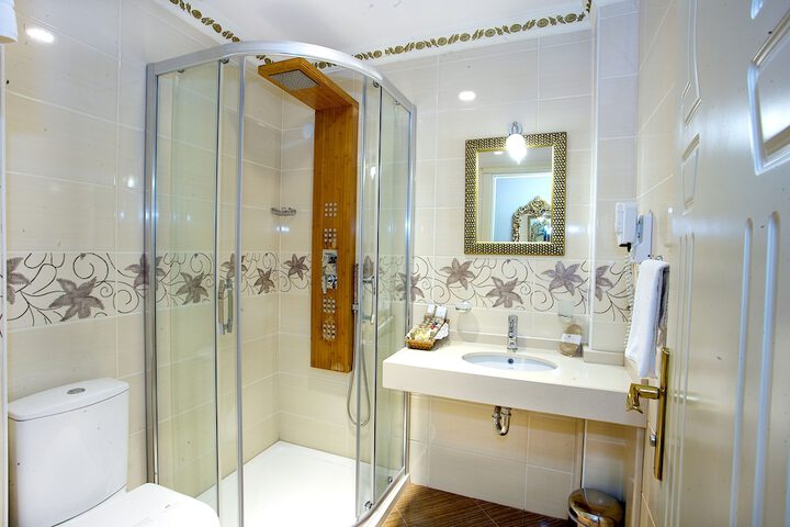 Bathroom Interior Photo