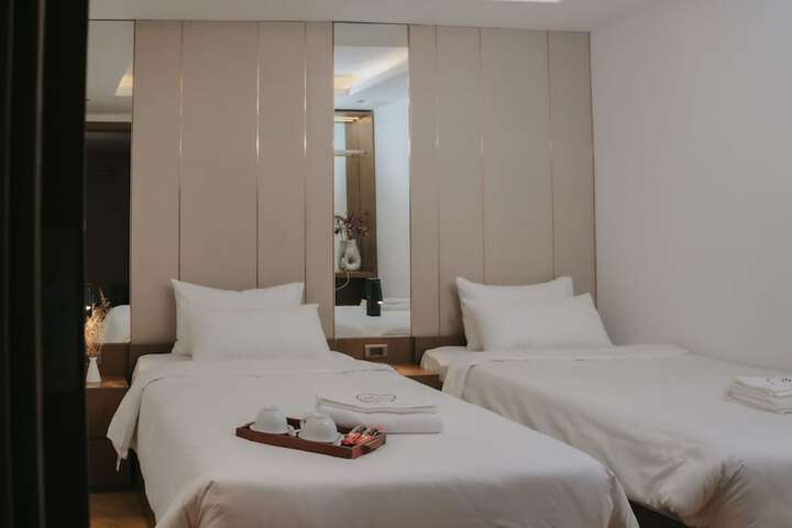 Room 35 of 91