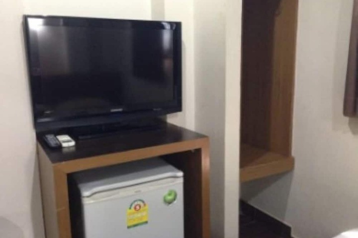 Room 16 of 31