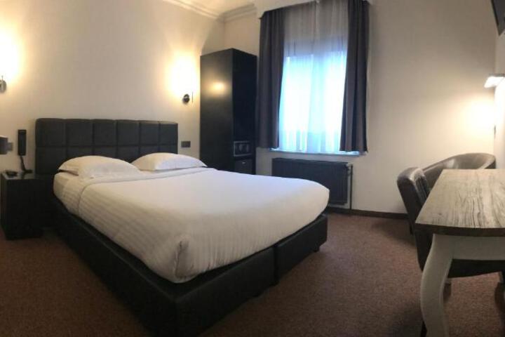 Hotel Chantecler