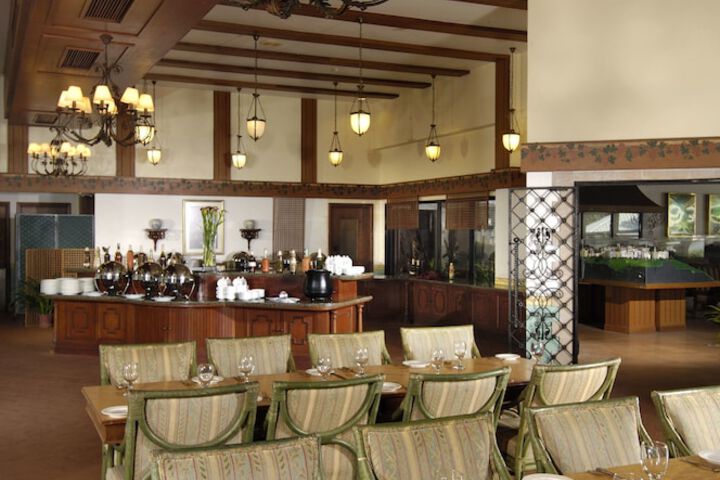 Dining Photos