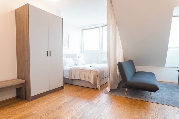 Room 29 of 44
