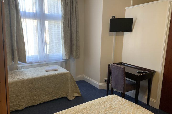 Room 63 of 283