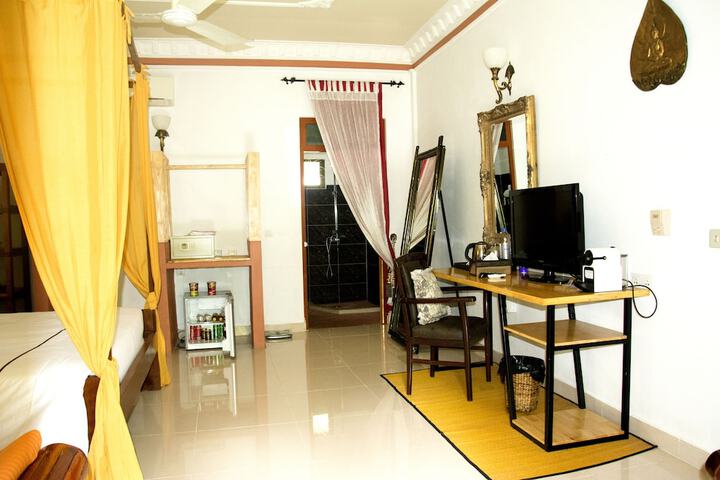 Room 26 of 89