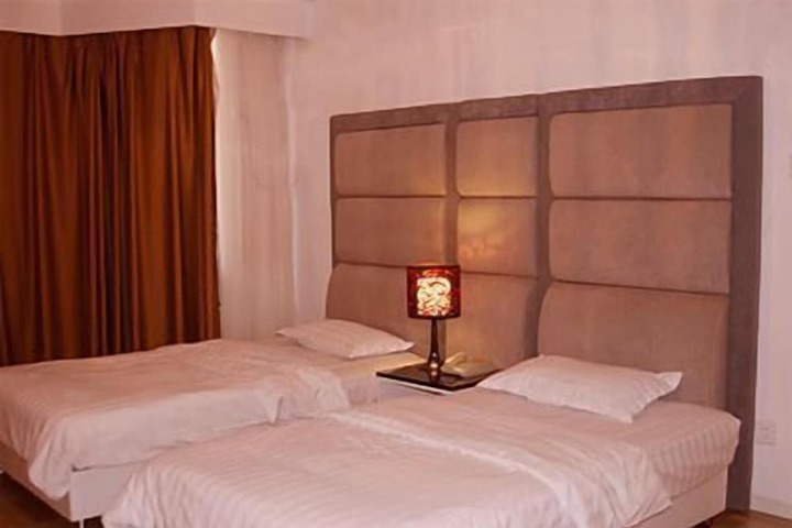 Room 11 of 43