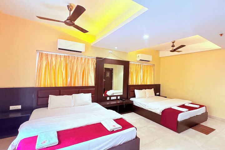 Room 25 of 77