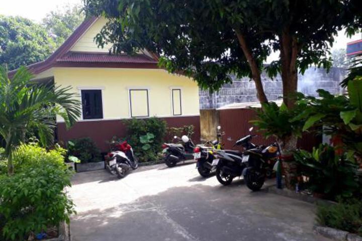 WALLOP HOUSE