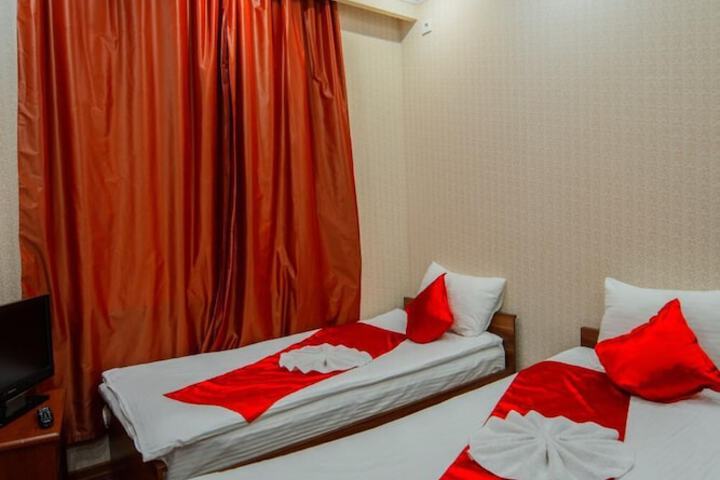 Room 10 of 23