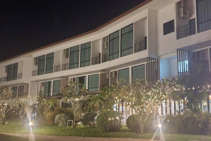 Hotel 87 of 107