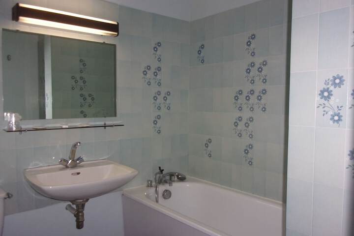 Room 37 of 50