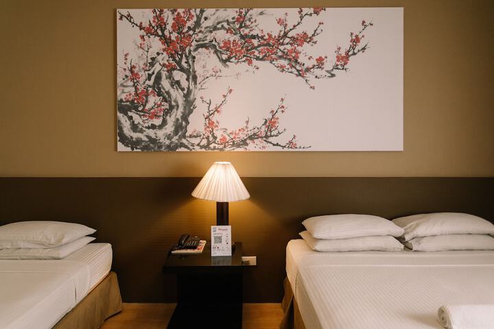 Room 81 of 158