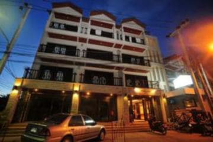 Baan Suay Hotel