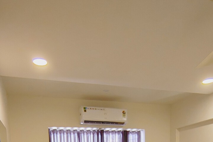 Room 14 of 50