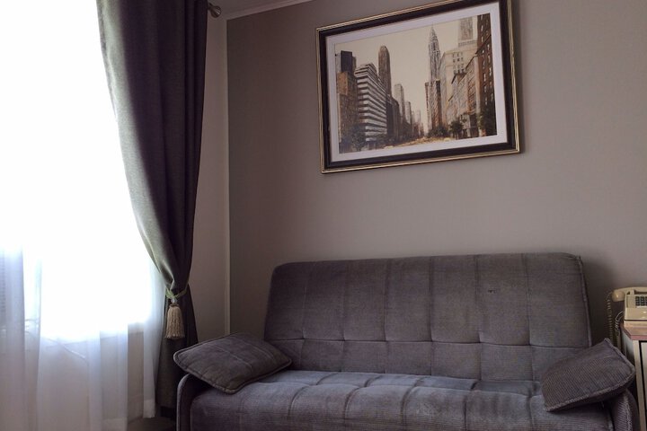 Room 12 of 34