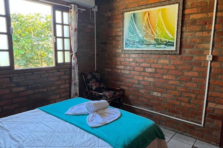 Room 10 of 37