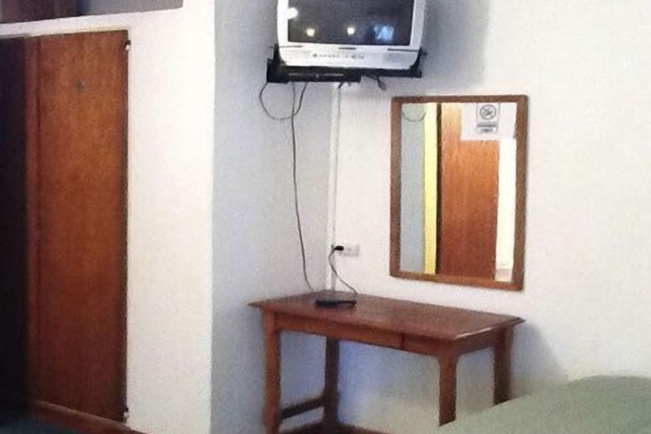 Room 25 of 104
