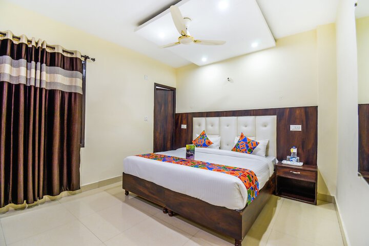 Room 9 of 23