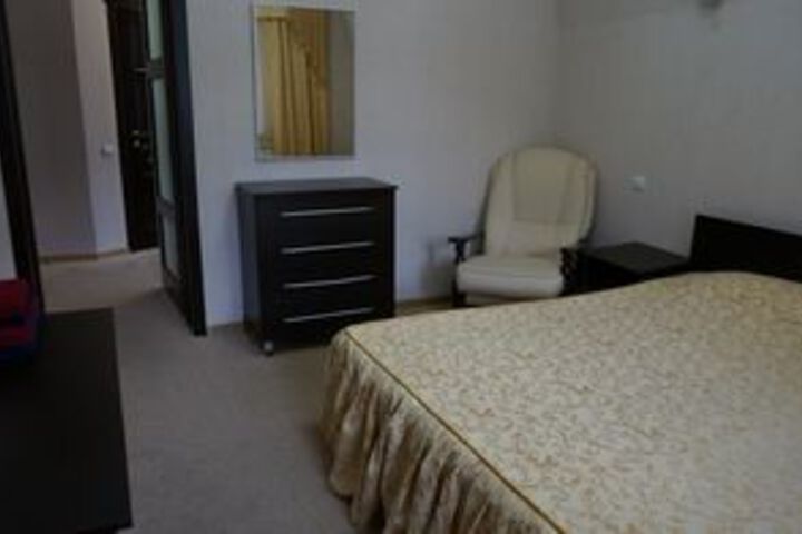 Room 14 of 25