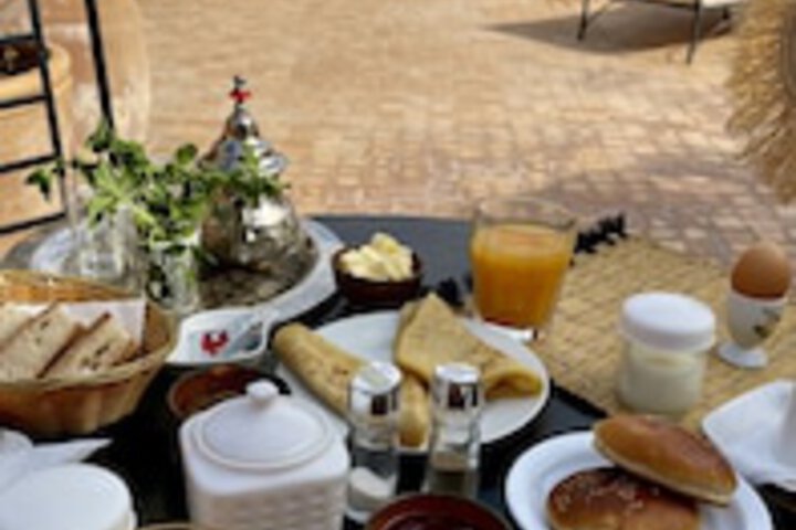 Breakfast/Coffee Service 229 of 435